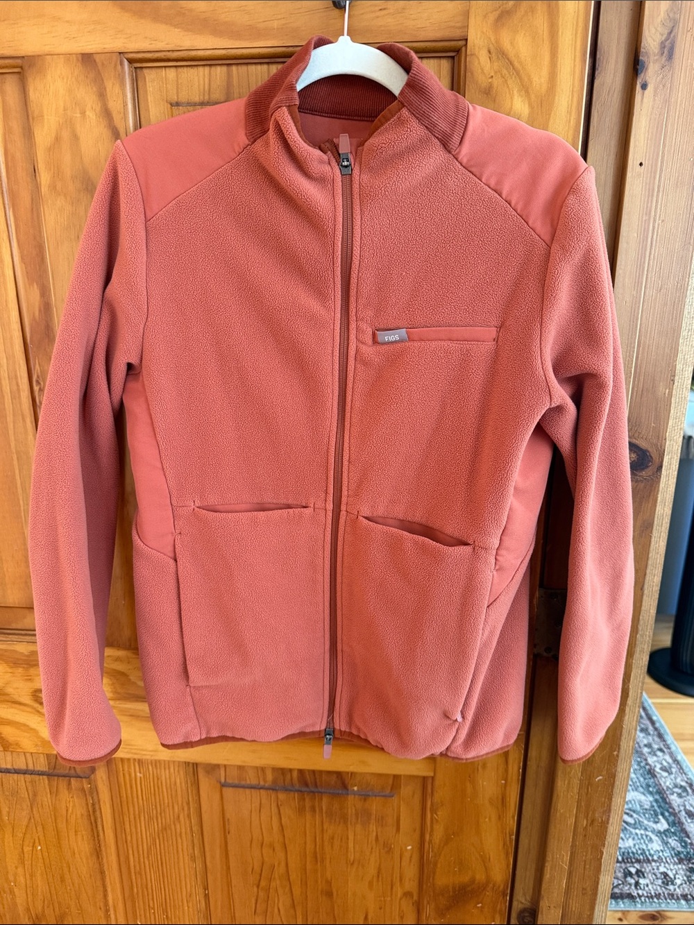 FIGS Women’s On-Shift Fleece Jacket